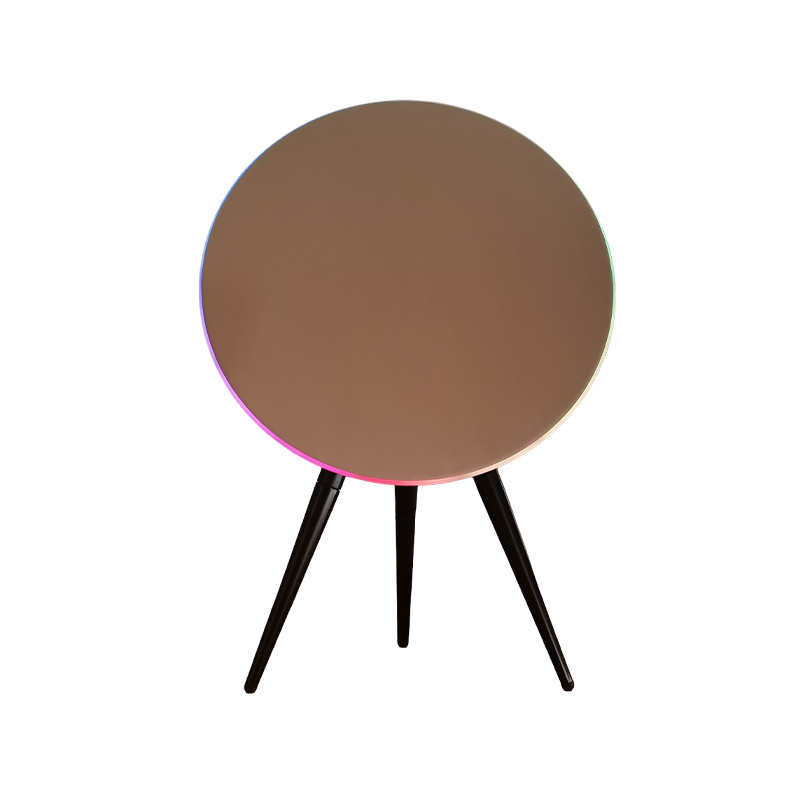 How can Bluetooth speakers reduce phase distortion by adjusting driver unit layout?